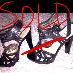 Black GUESS heels 7-M